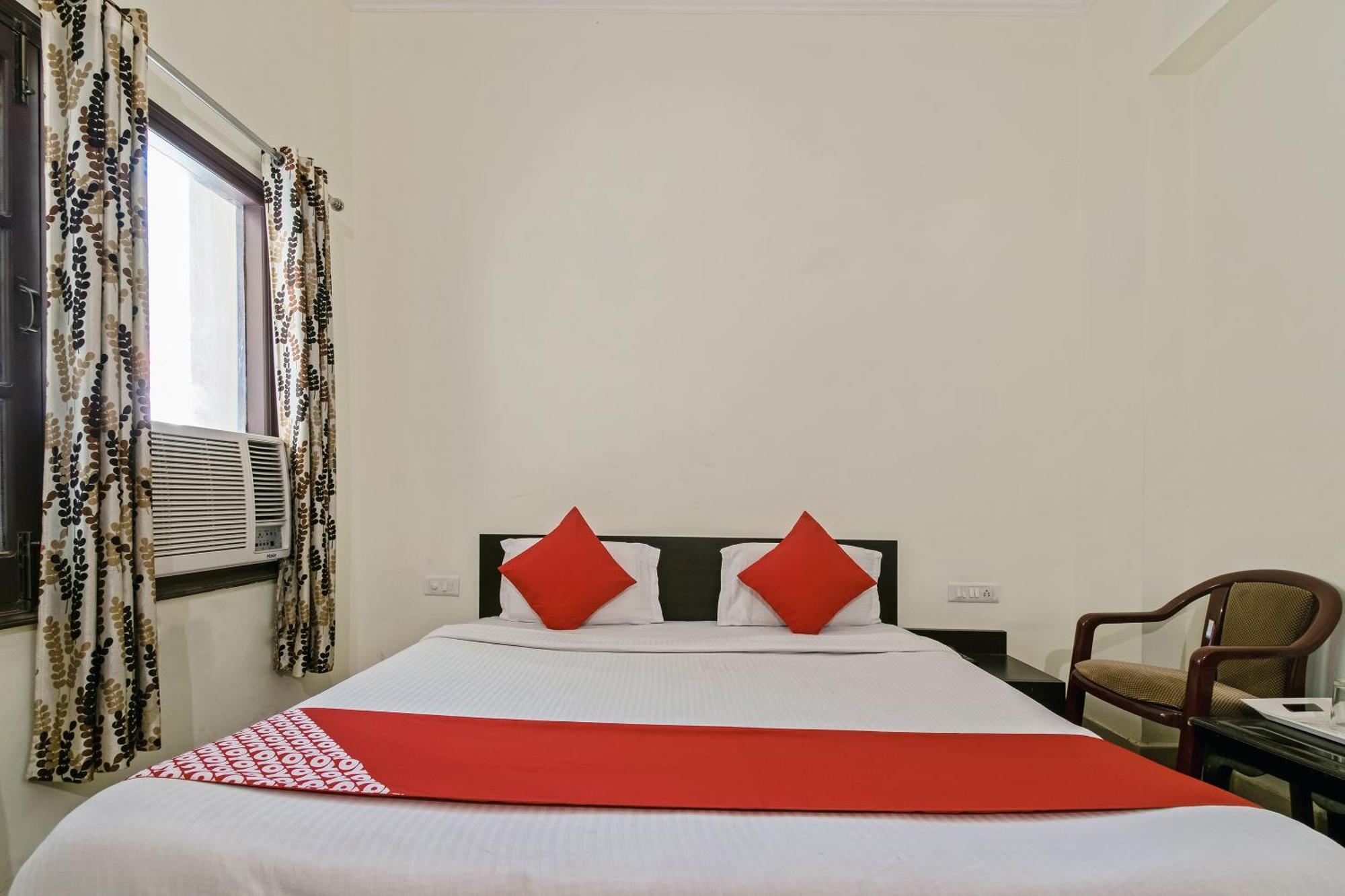 קטרה Oyo Hotel Triund Regency מראה חיצוני תמונה