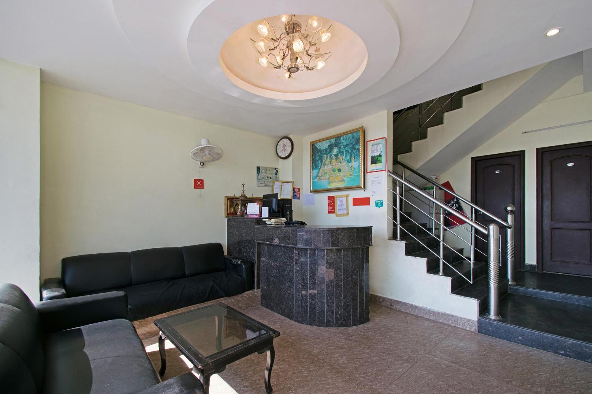 קטרה Oyo Hotel Triund Regency מראה חיצוני תמונה