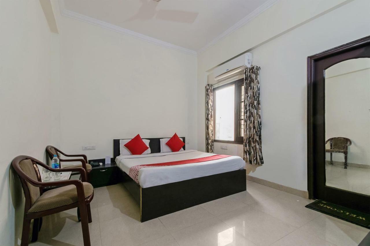 קטרה Oyo Hotel Triund Regency מראה חיצוני תמונה