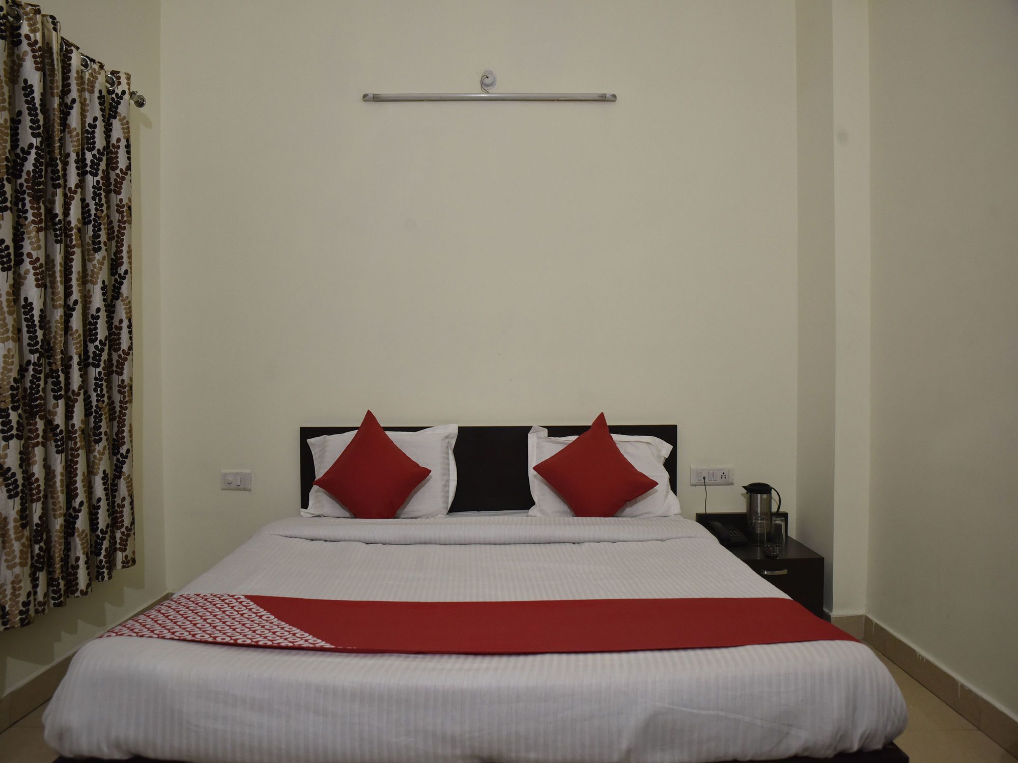 קטרה Oyo Hotel Triund Regency מראה חיצוני תמונה
